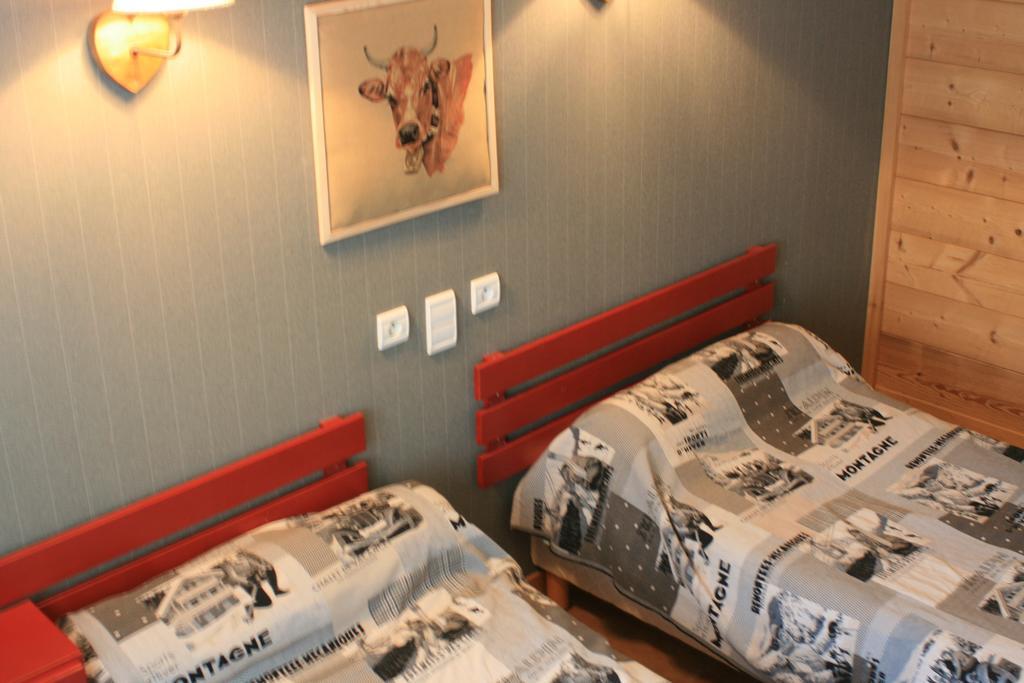 Accueil Savoyard Hotel Mieussy Quarto foto