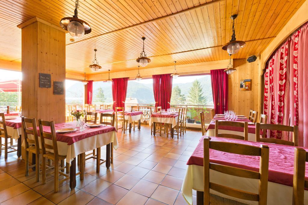 Accueil Savoyard Hotel Mieussy Exterior foto